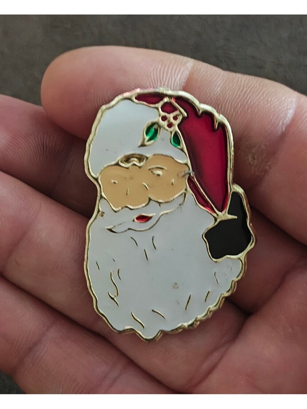 1980s Santa Claus Face Gold Tone Enamel Brooch